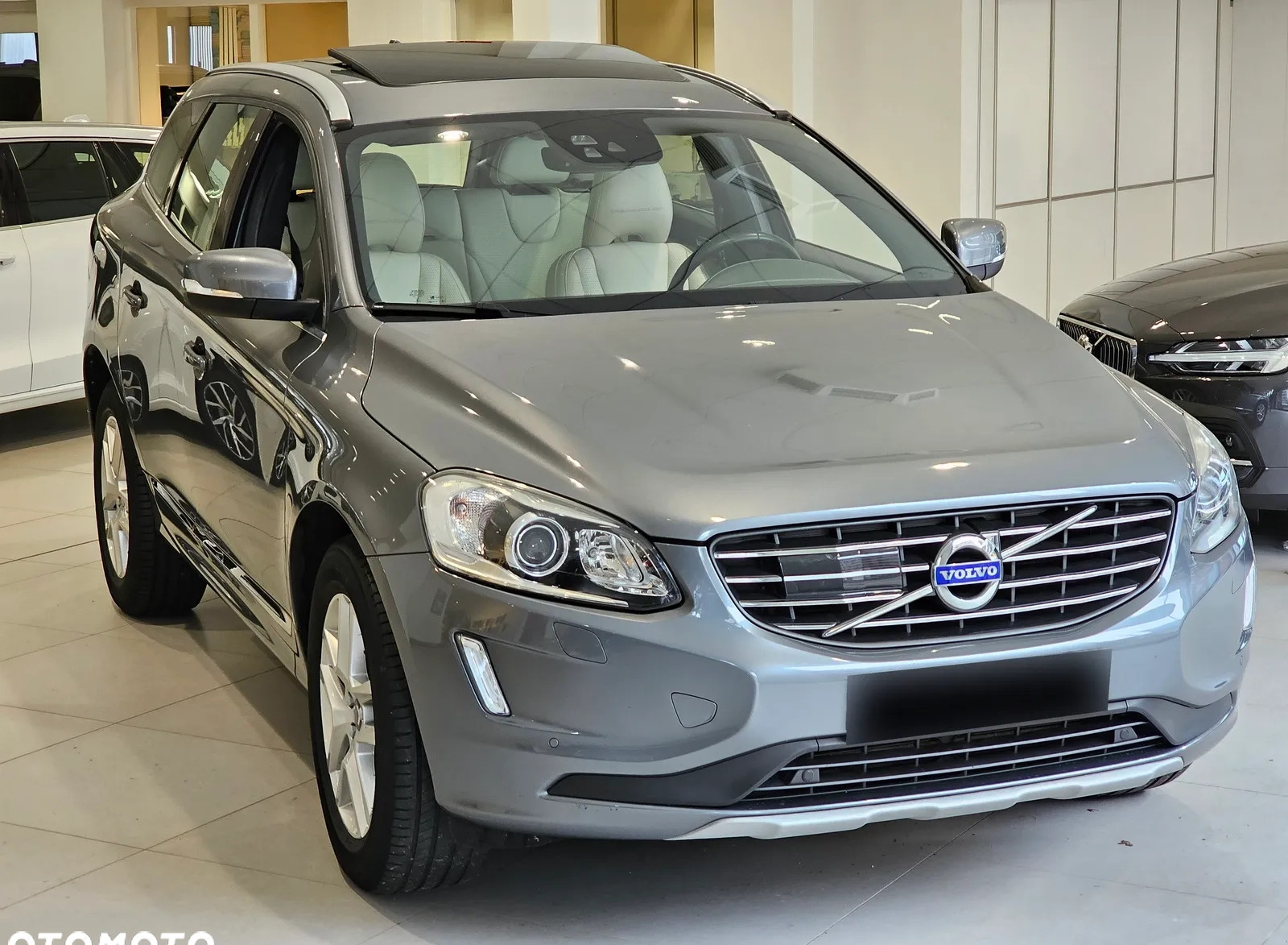 Volvo XC 60 cena 135900 przebieg: 156000, rok produkcji 2017 z Stryków małe 466